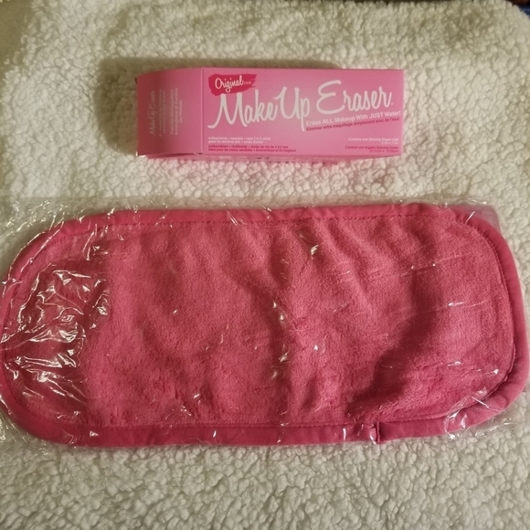 MAKEUP ERASER The‎ Original Makeup Remover Cloth Pink Antibacterial Sensitive - Picture 4 of 10